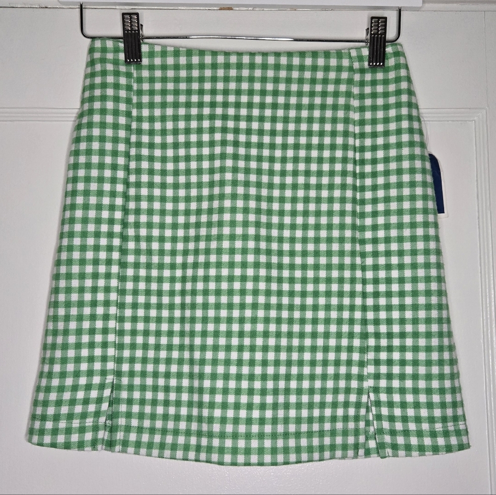 Green & White Checkered Mini Skirt - Women's Size 1
